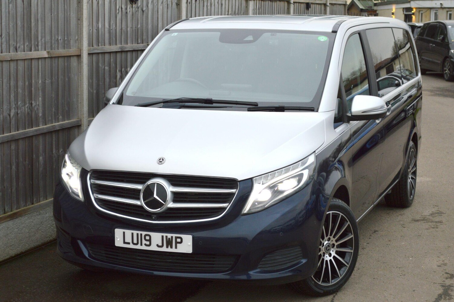 Used Mercedes-Benz V-Class 2025 for sale - 77049767: Photo 41