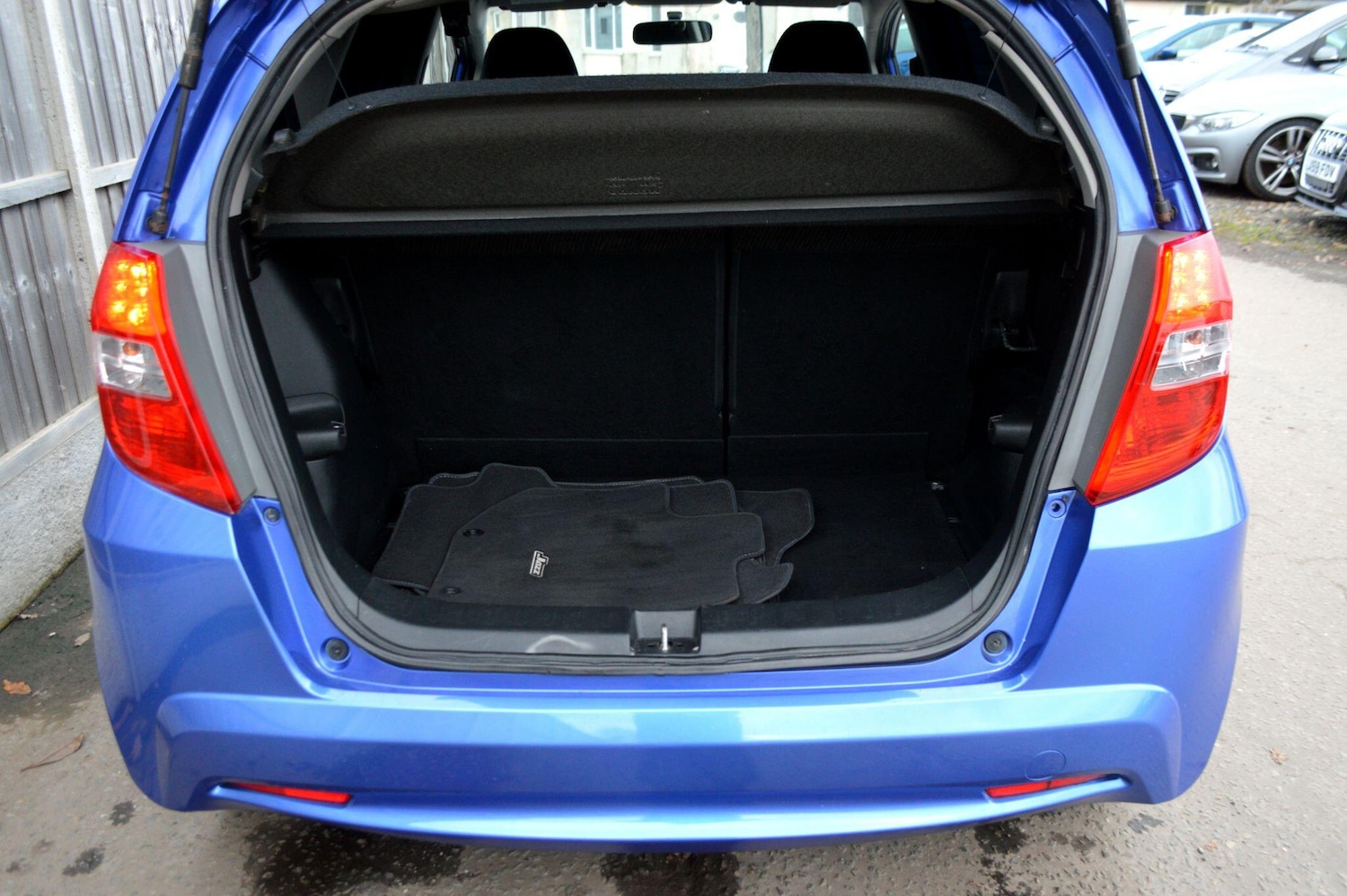 Used Honda Jazz 2013 for sale - 76975424: Photo 11