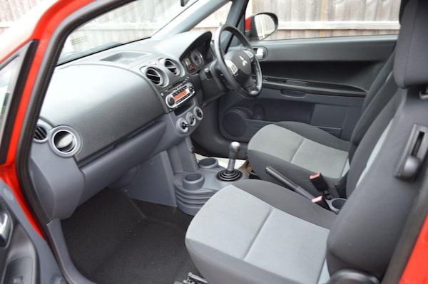 Used Mitsubishi Colt 2009 for sale - 76314944: Photo 17