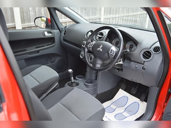 Used Mitsubishi Colt 2009 for sale - 76314944: Photo 2