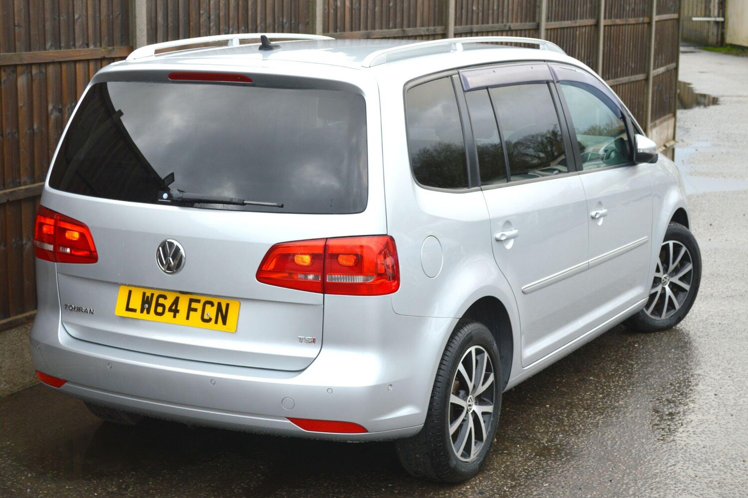 Used Volkswagen Touran for sale - 77479561: Photo 16