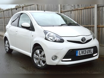 2013 (13) - 1.0 VVT-i Fire Euro 5 5dr