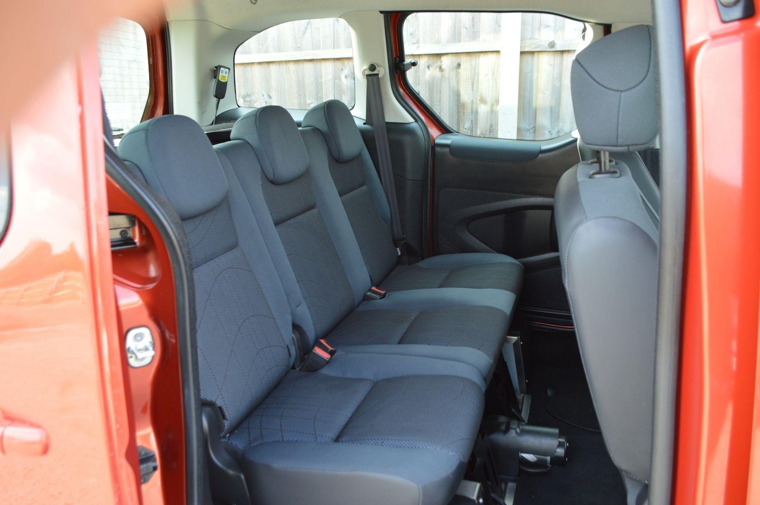 Used Peugeot Partner Tepee 2010 for sale - 76781155: Photo 7