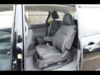 Used Toyota Estima 2010 for sale - 73563941: Photo