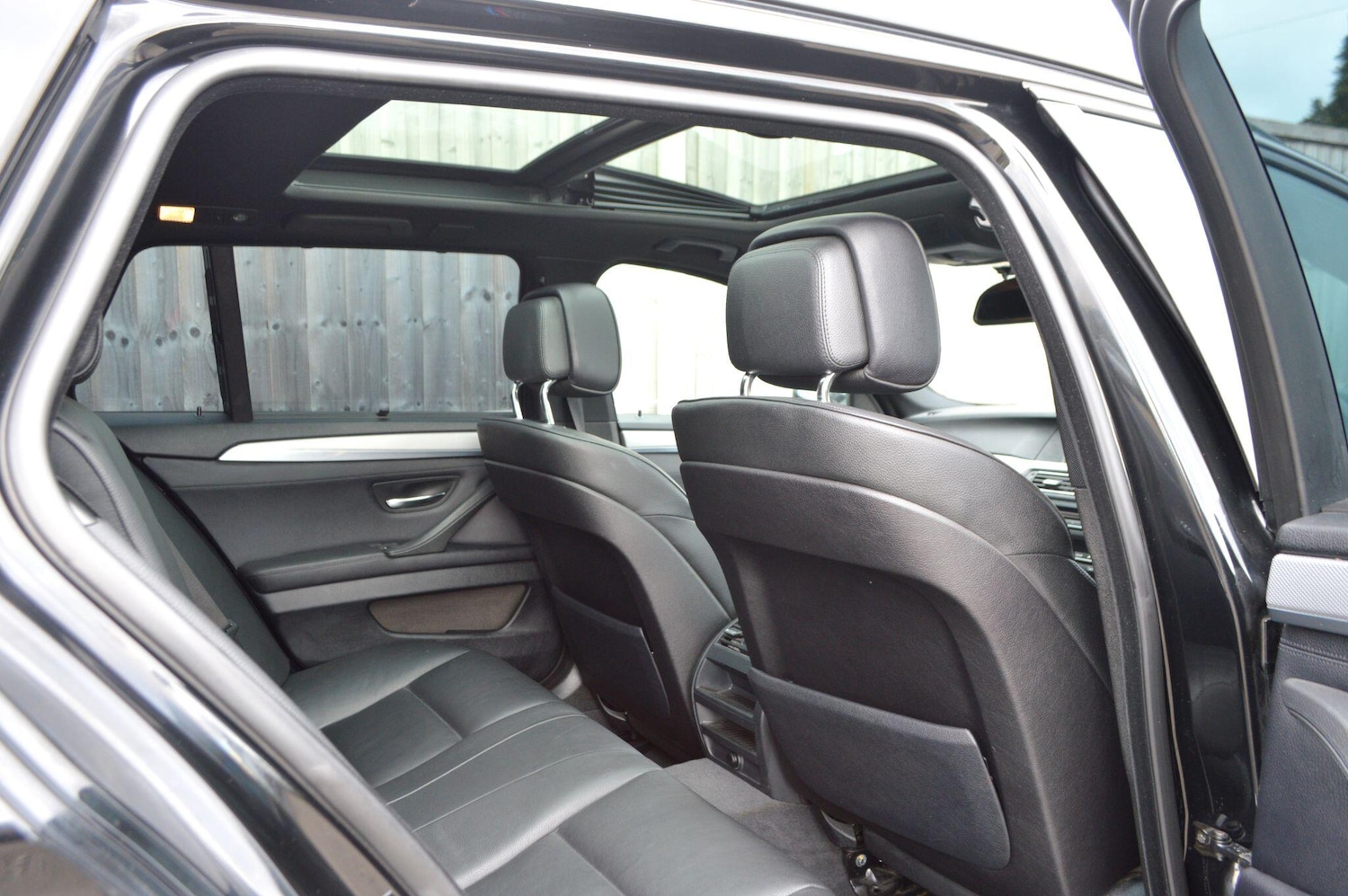 Used BMW 5 Series 2025 for sale - 77524775: Photo 16