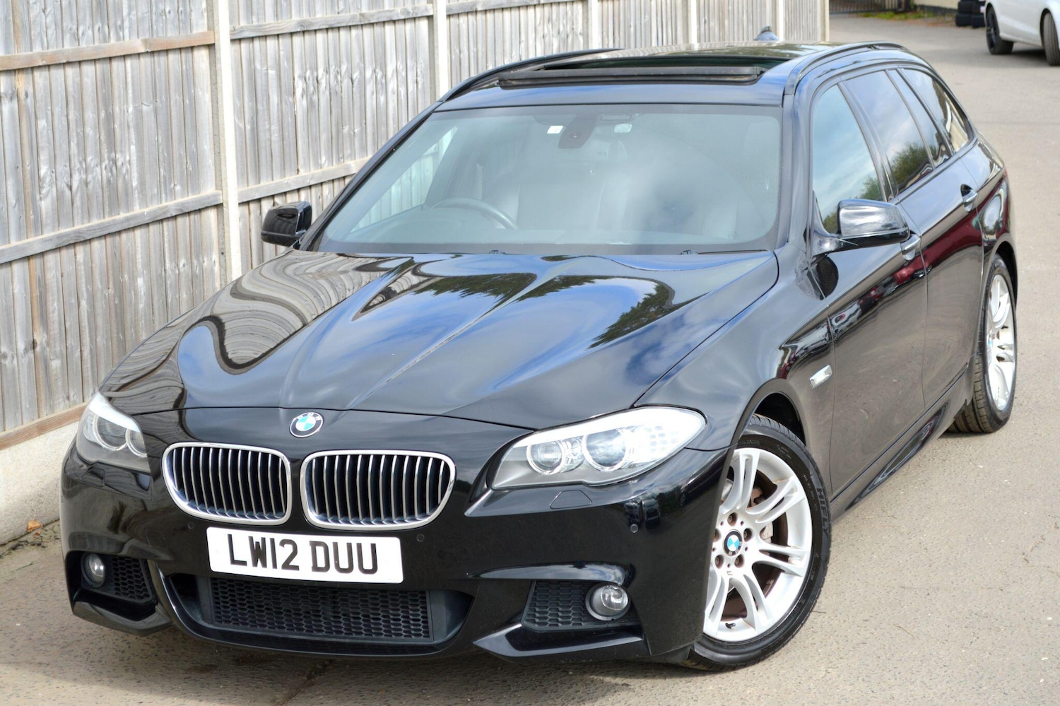 Used BMW 5 Series 2025 for sale - 77524775: Photo 3