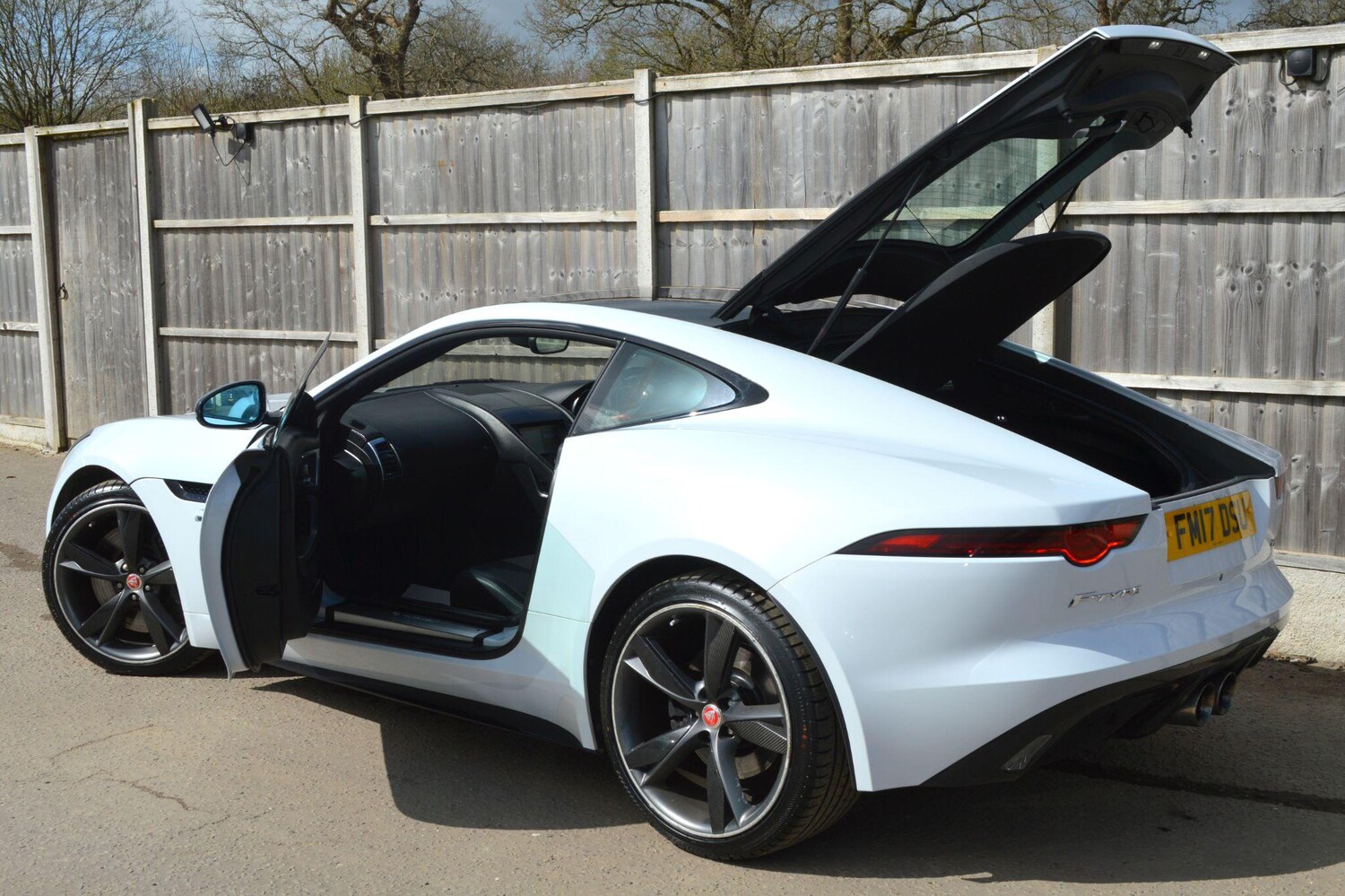 Used Jaguar F-Type 2017 for sale - 78085724: Photo 25