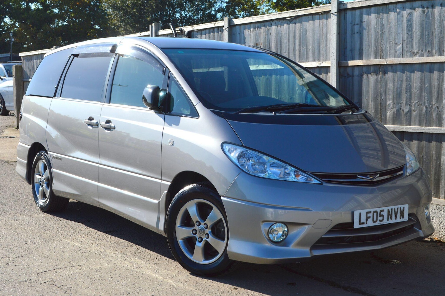 Used Toyota Estima 2025 for sale - 76992636: Photo 3