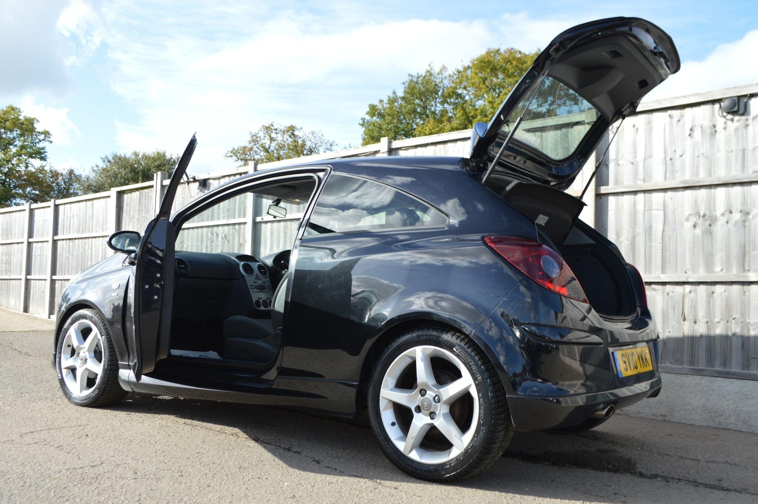 Used Vauxhall Corsa 2010 for sale - 76398160: Photo 13