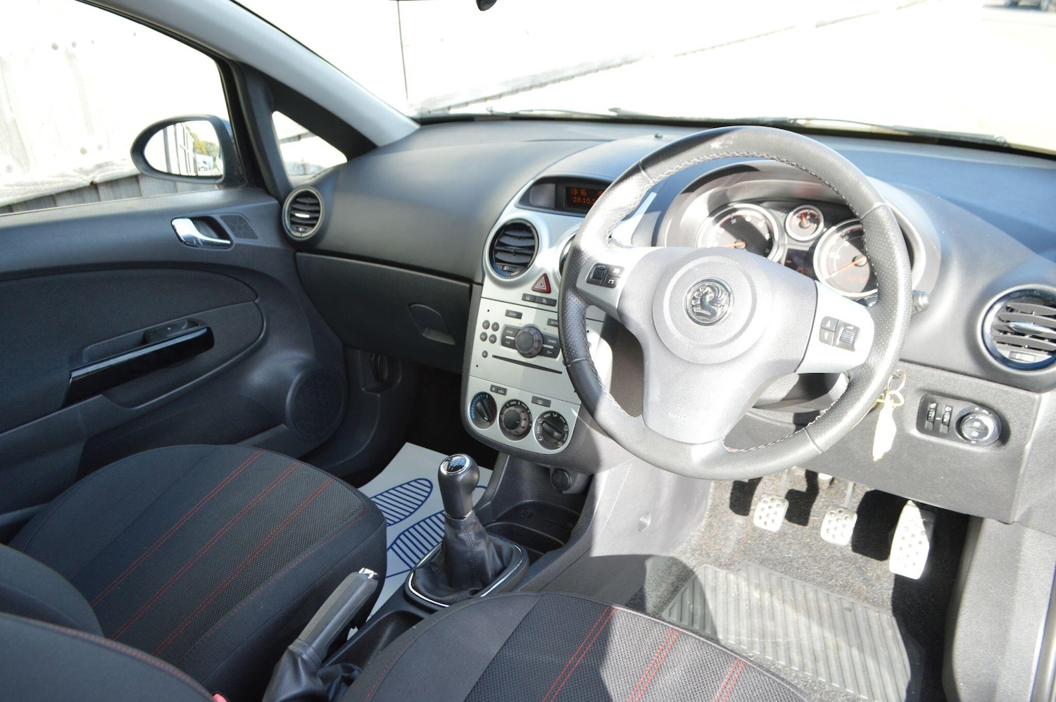 Used Vauxhall Corsa 2010 for sale - 76398160: Photo 16