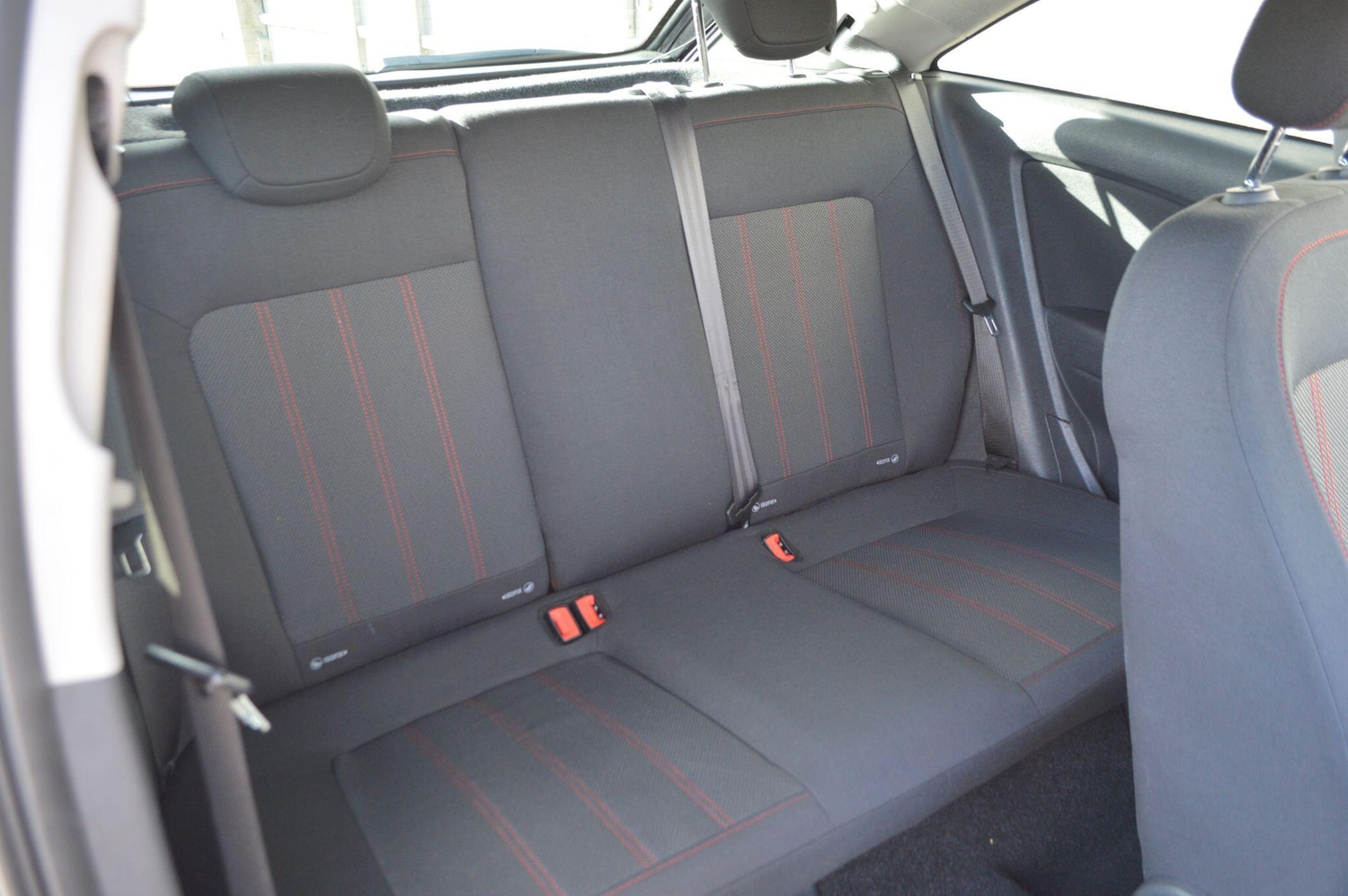 Used Vauxhall Corsa 2010 for sale - 76398160: Photo 9