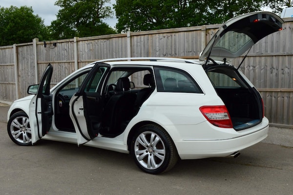 Used Mercedes-Benz C-Class 2024 for sale - 75563403: Photo 13