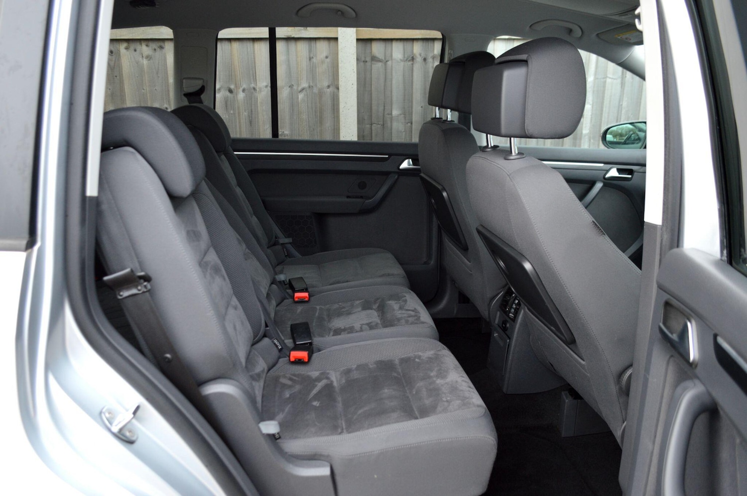 Used Volkswagen Touran for sale - 76975441: Photo 11