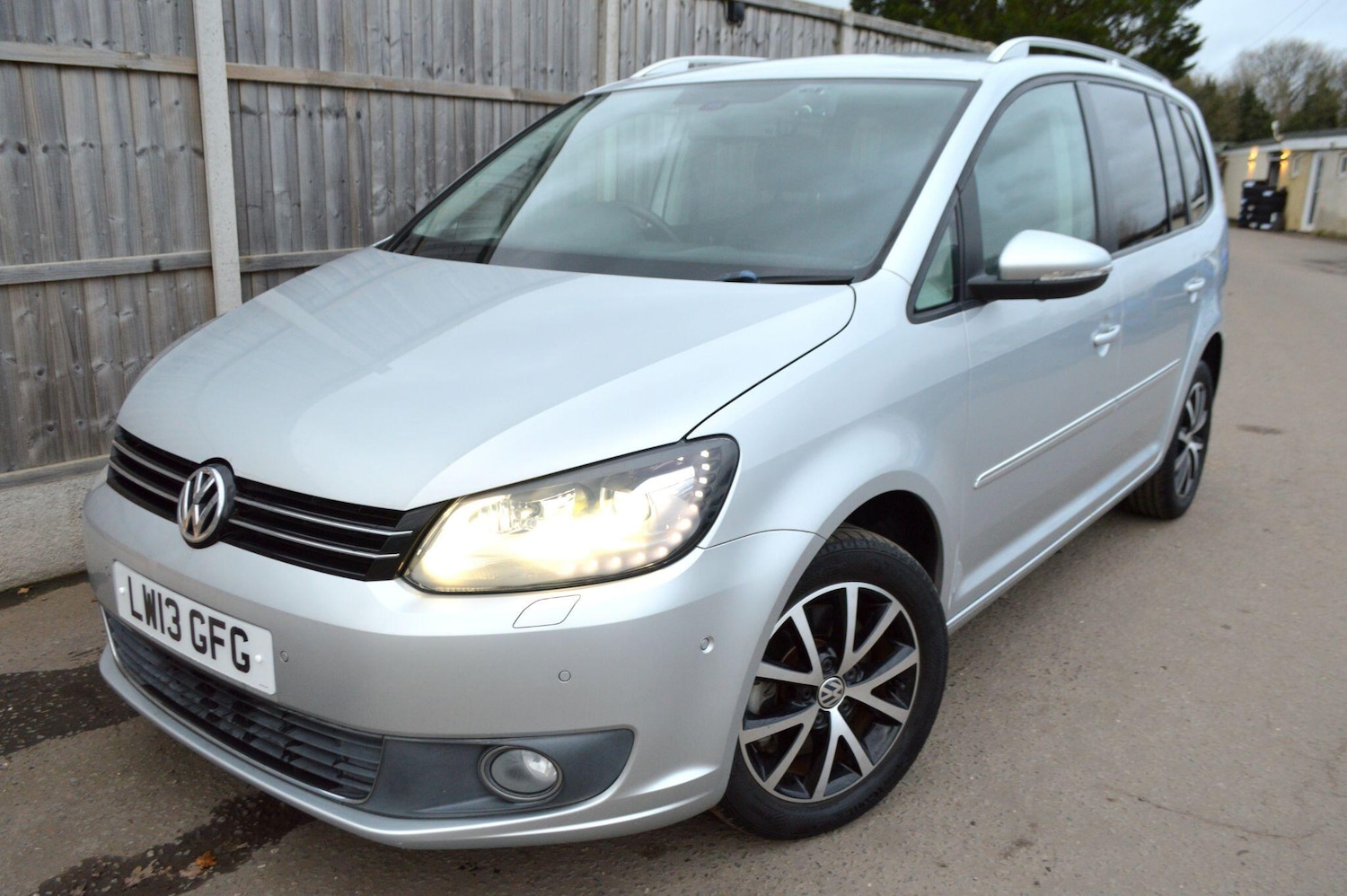 Used Volkswagen Touran for sale - 76975441: Photo 22