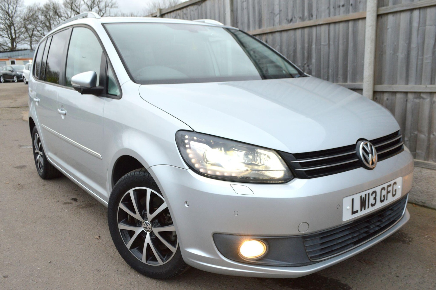 Used Volkswagen Touran for sale - 76975441: Photo 28