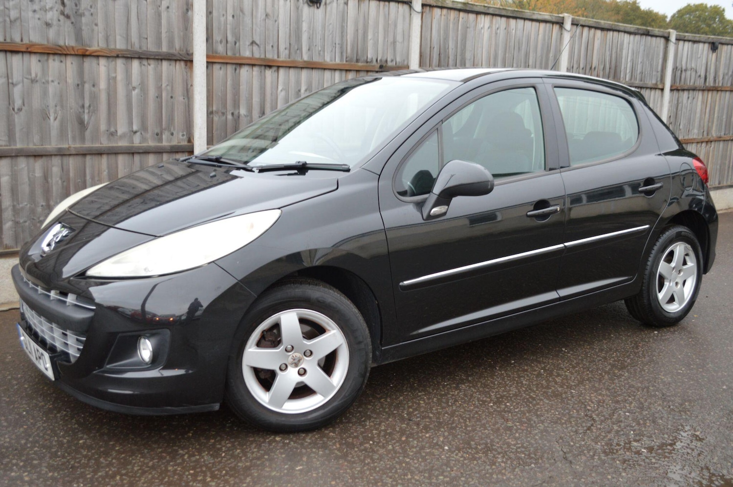 Used Peugeot 207 2011 for sale - 76592942: Photo 21