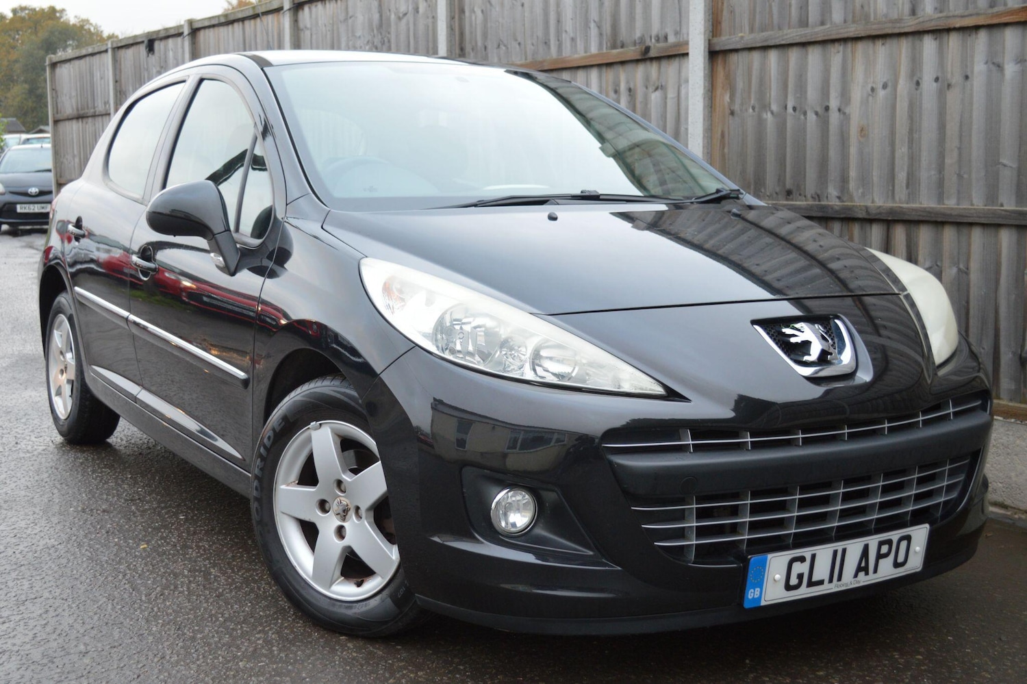 Used Peugeot 207 2011 for sale - 76592942: Photo 3