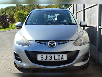 Used Mazda Mazda2 2013 for sale - 76189077: Photo 4