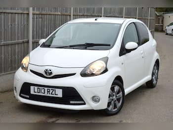 Used Toyota AYGO 2013 for sale - 76238774: Photo