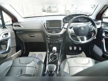 Used Peugeot 2008 2014 for sale - 79025884: Photo
