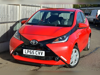 (65) - 1.0 VVT-i x-play x-shift Euro 5 5dr Euro 5