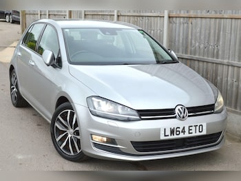 Used Volkswagen Golf 2015 for sale - 76549153: Photo