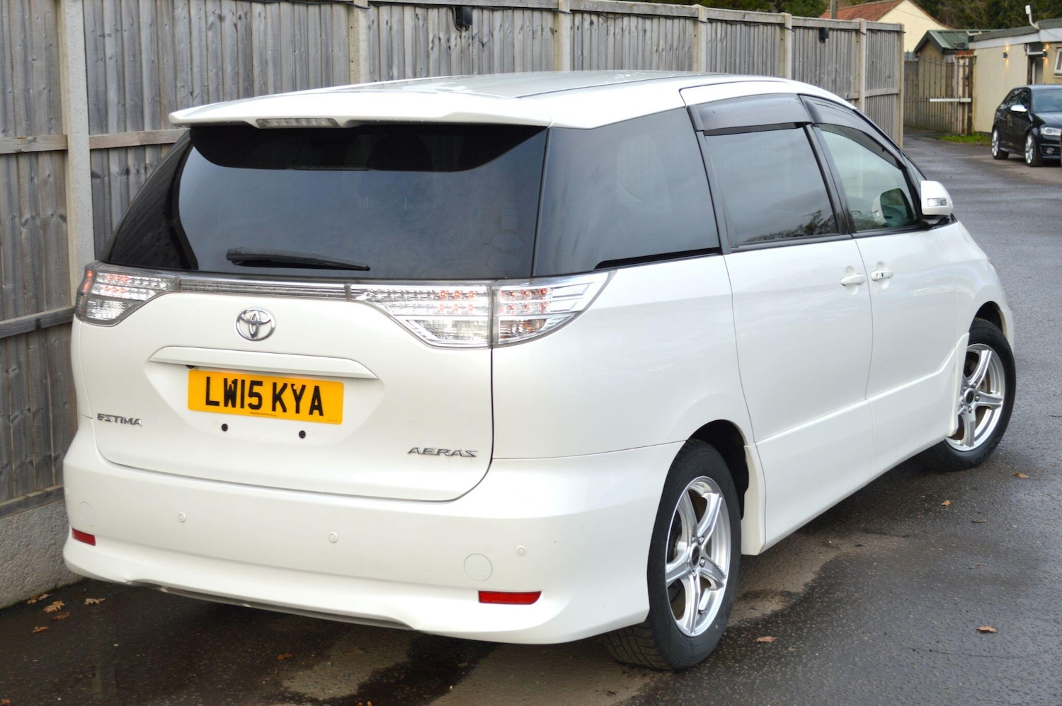 Used Toyota Estima for sale - 76926709: Photo 10