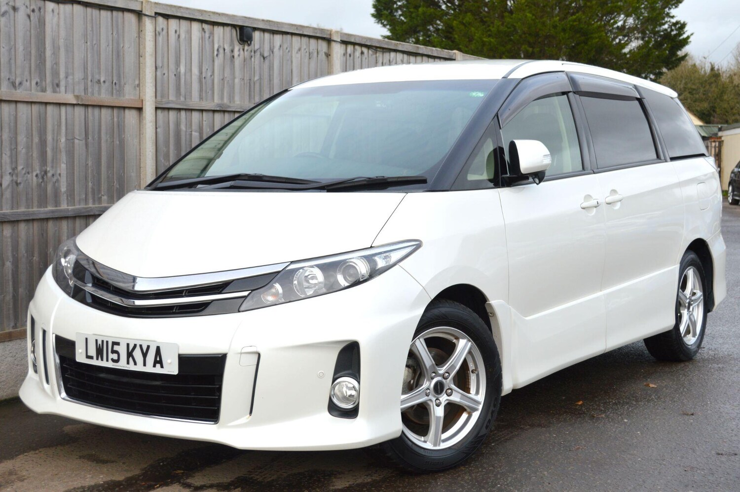 Used Toyota Estima for sale - 76926709: Photo 14