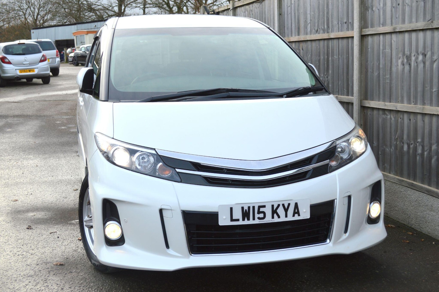 Used Toyota Estima for sale - 76926709: Photo 24