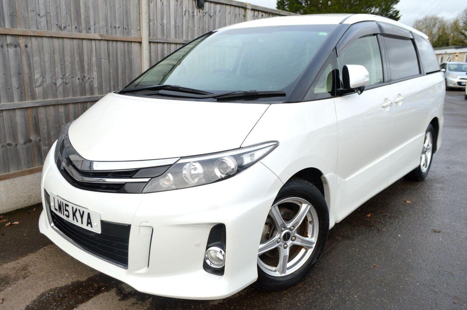 Used Toyota Estima for sale - 76926709: Photo 27