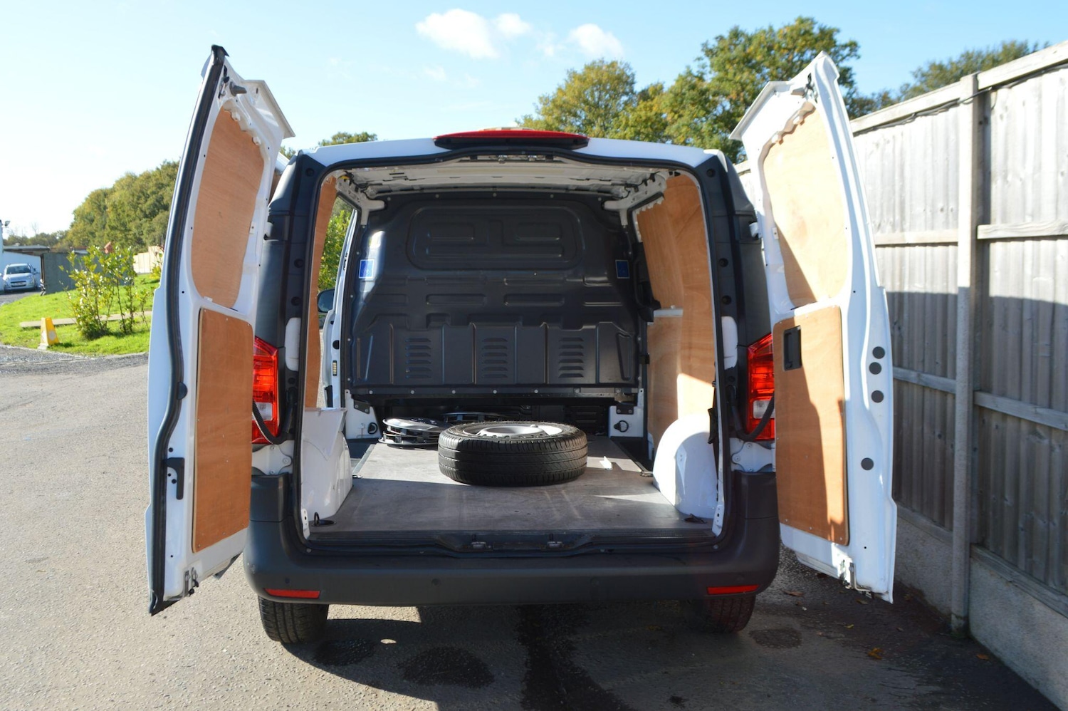 Used Mercedes-Benz Vito 2020 for sale - 76370732: Photo 16