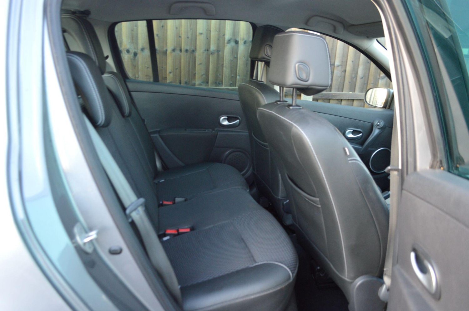 Used Renault Clio 2010 for sale - 76823577: Photo 10