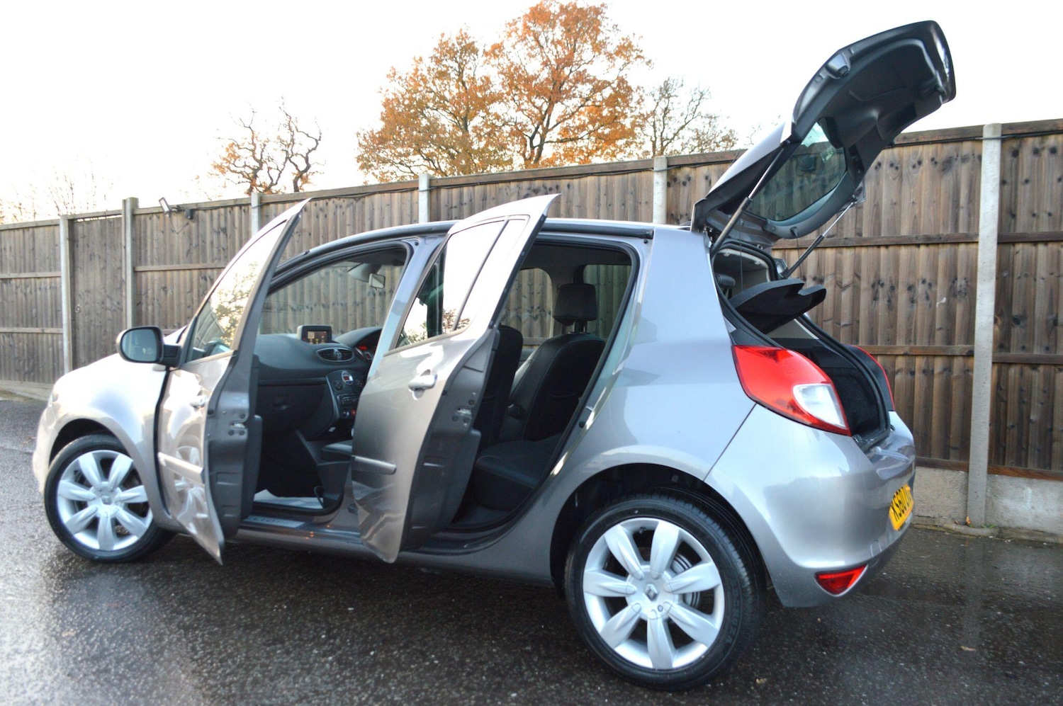 Used Renault Clio 2010 for sale - 76823577: Photo 13