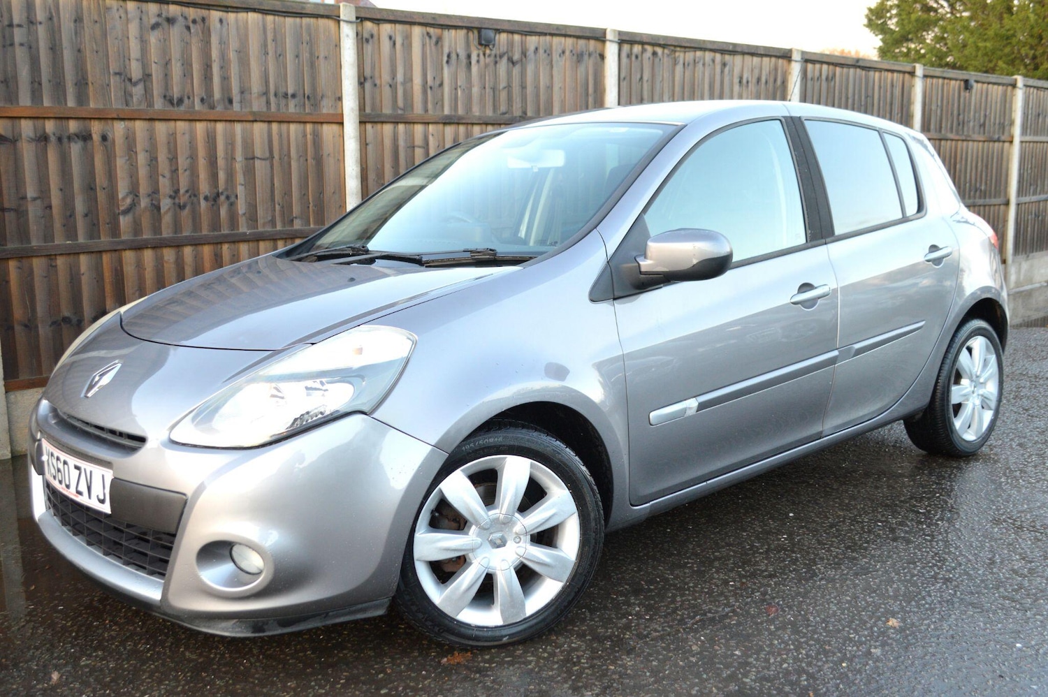 Used Renault Clio 2010 for sale - 76823577: Photo 28