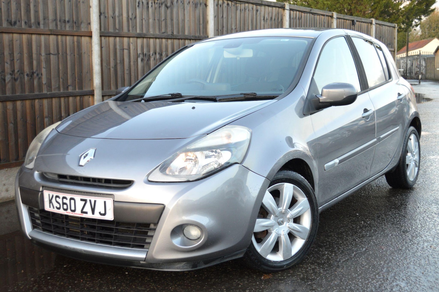 Used Renault Clio 2010 for sale - 76823577: Photo 3