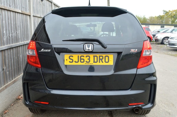Used Honda Jazz 2013 for sale - 76239885: Photo 12