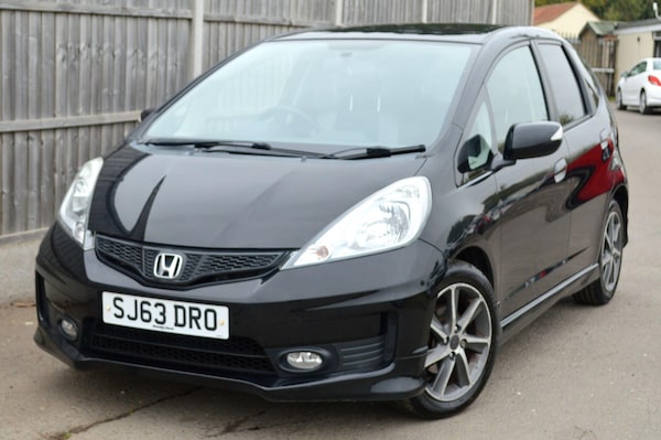 Used Honda Jazz 2013 for sale - 76239885: Photo 1