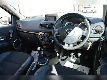 Used Renault Clio 2012 for sale - 75916137: Photo