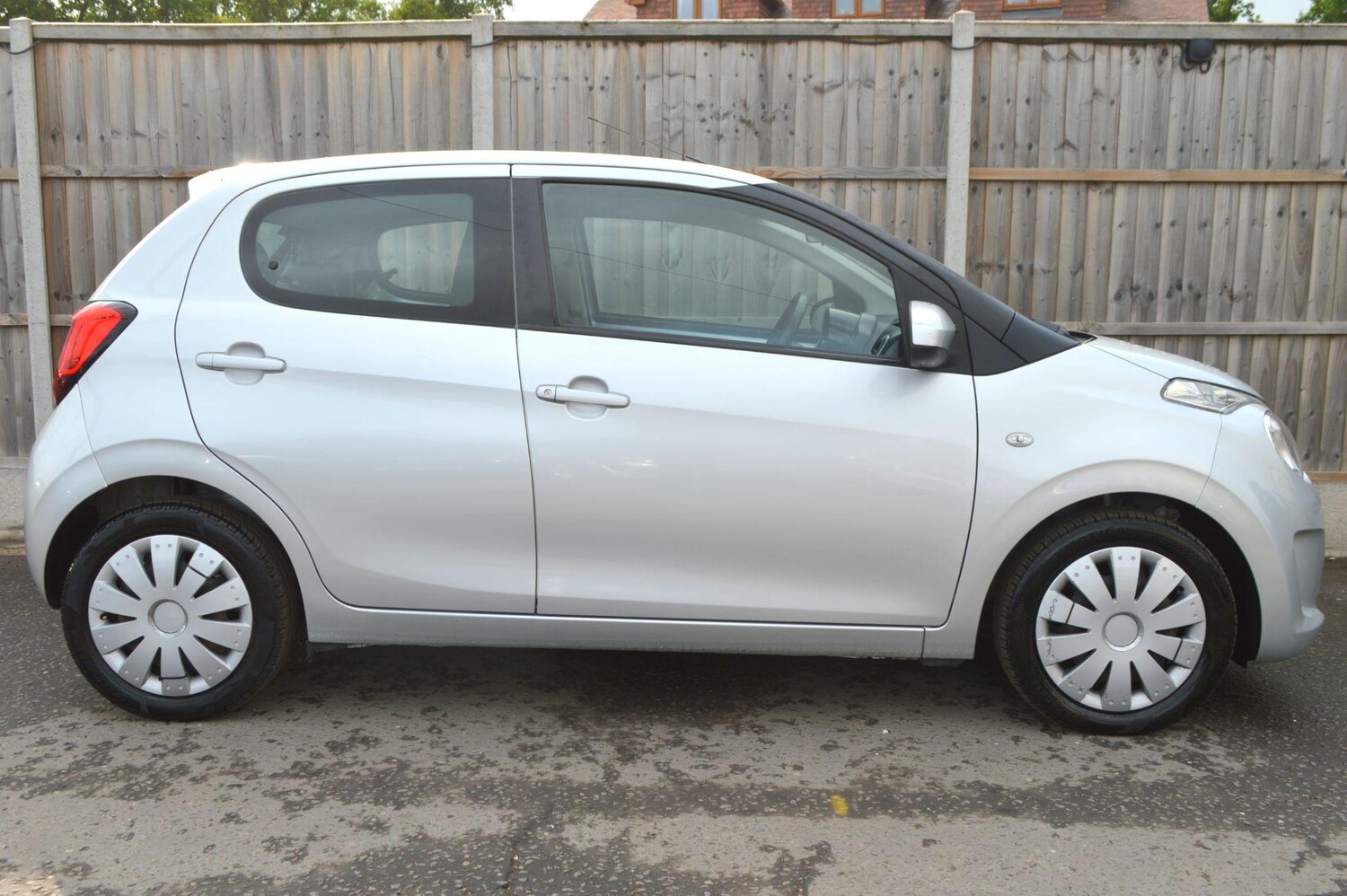 Vehicle 21