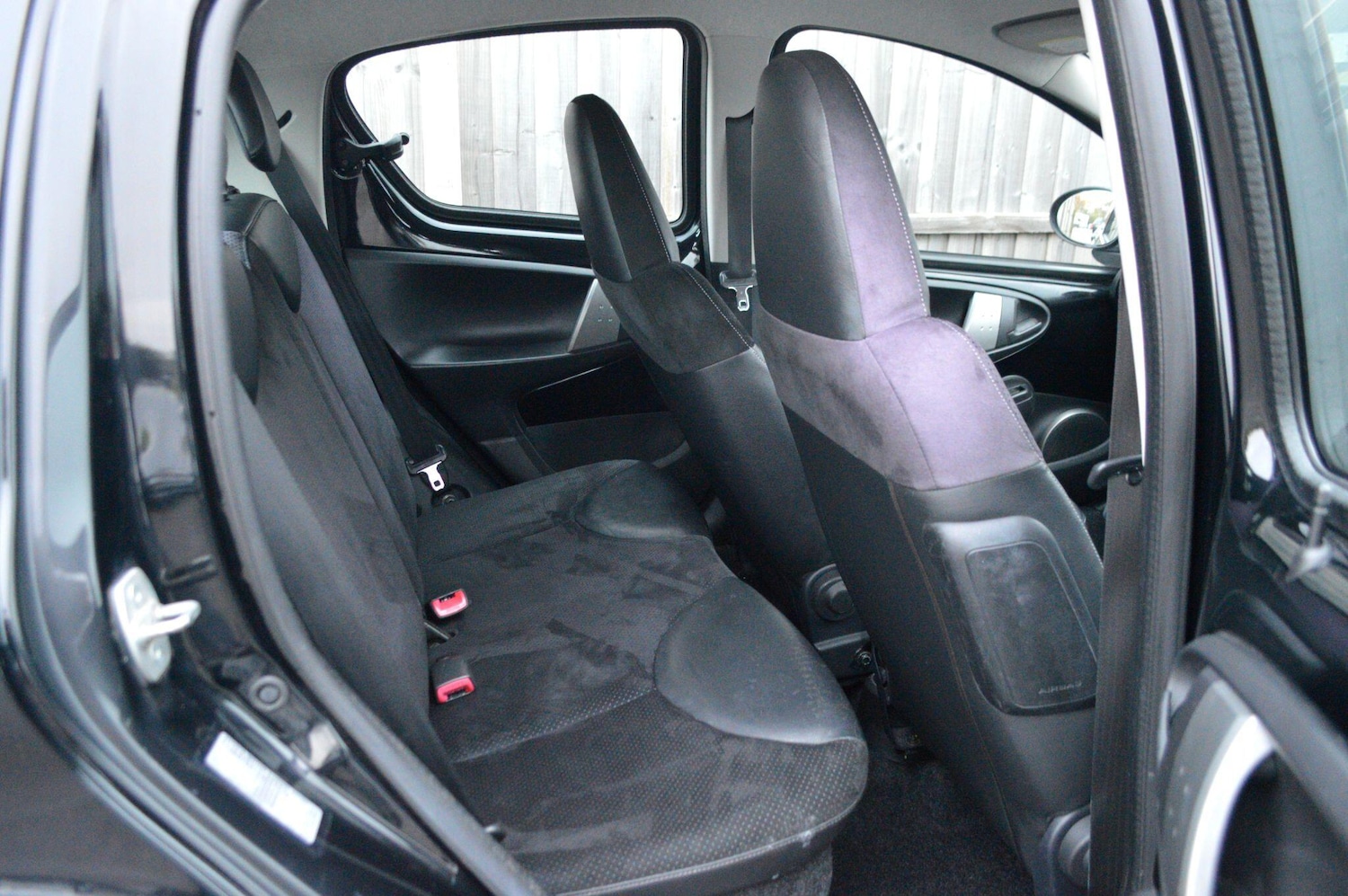 Used Toyota AYGO 2012 for sale - 76592309: Photo 8