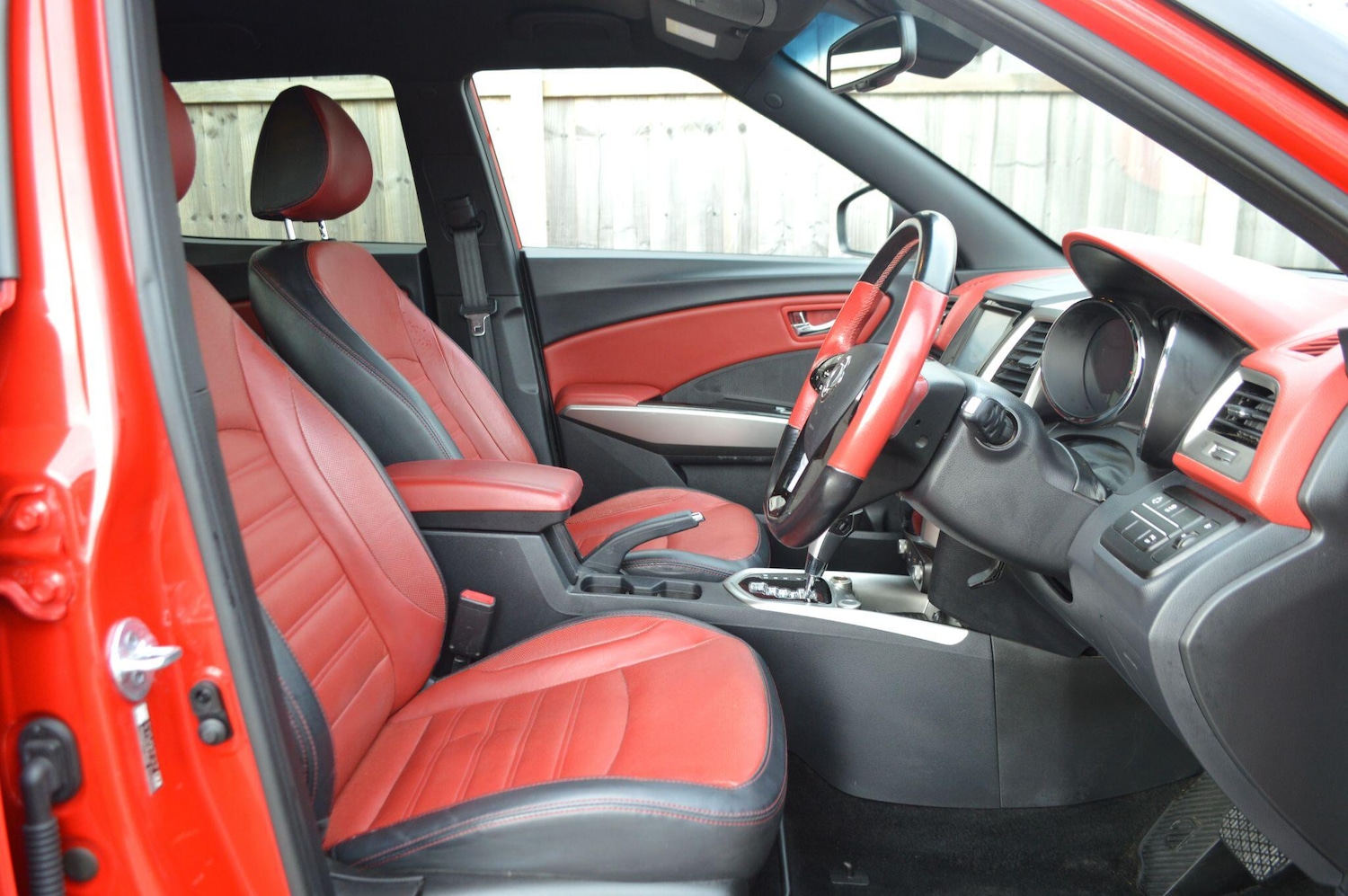 Used Ssangyong Tivoli 2017 for sale - 76485893: Photo 17