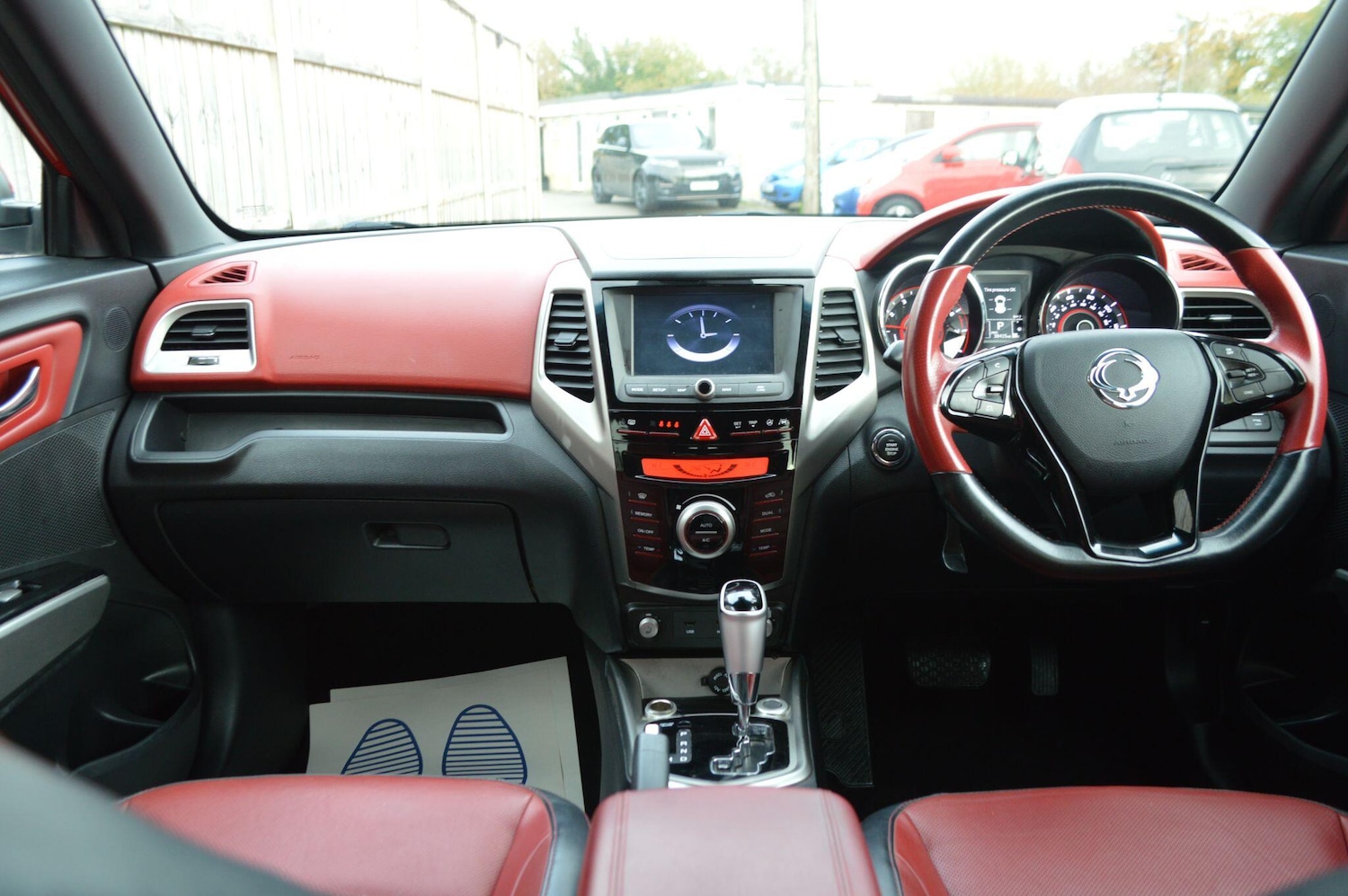 Used Ssangyong Tivoli 2017 for sale - 76485893: Photo 2