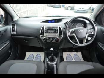 Used Hyundai i20 2012 for sale - 74667304: Photo