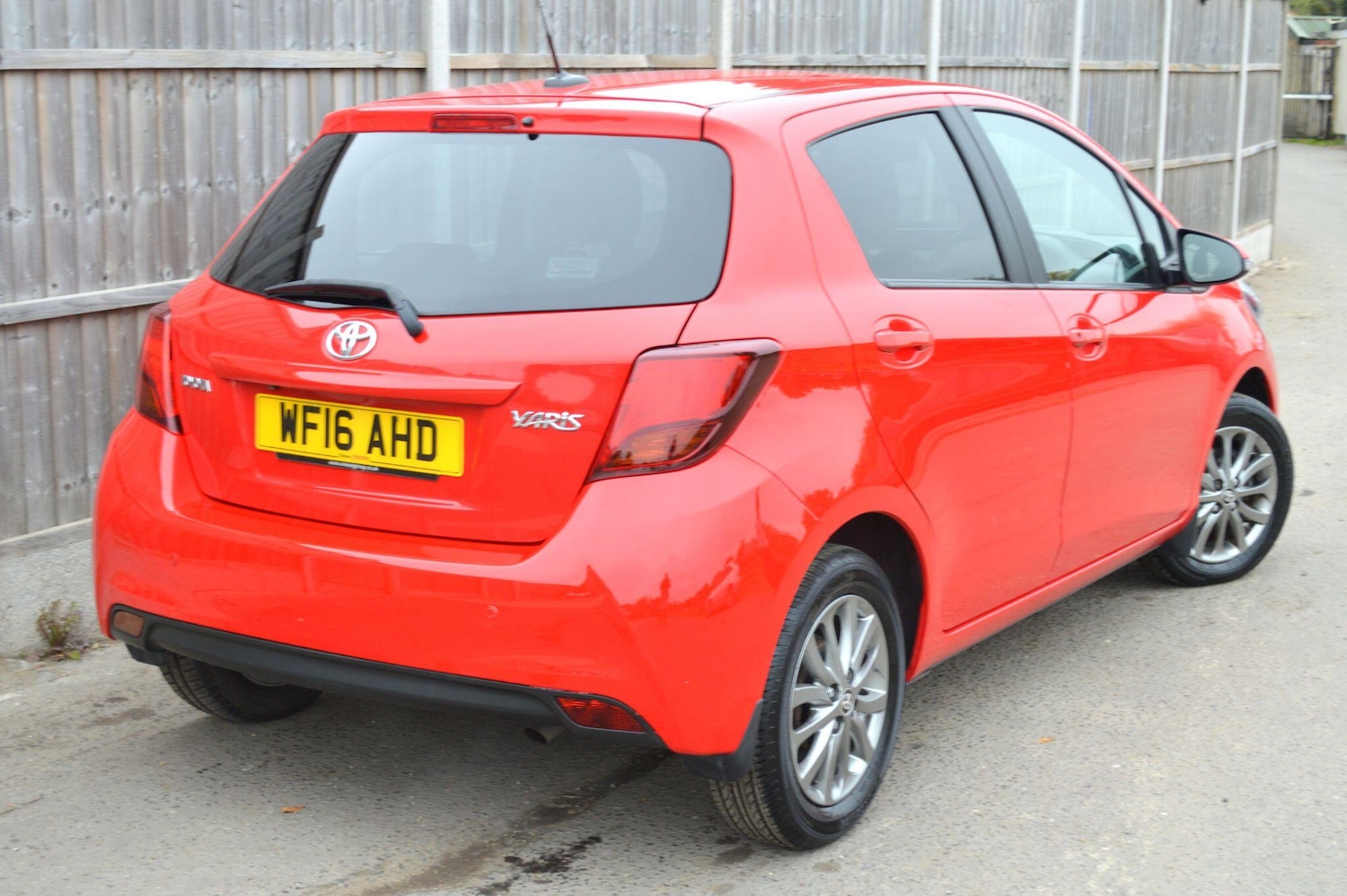 Used Toyota Yaris 2016 for sale - 76239680: Photo 11