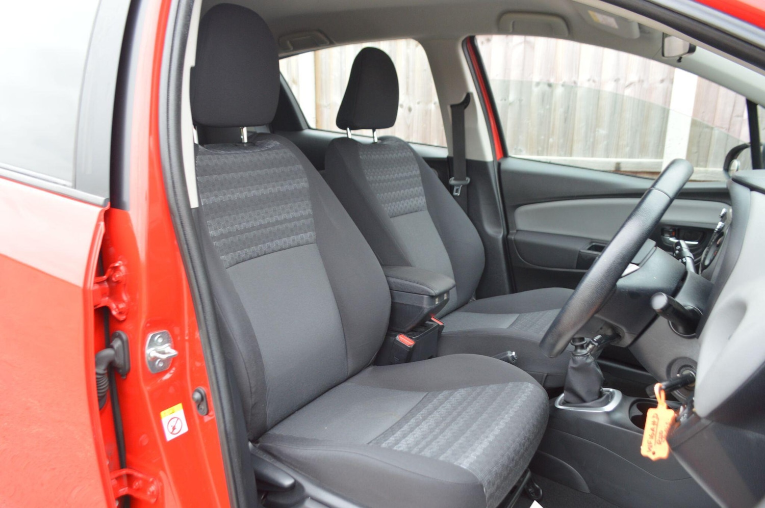 Used Toyota Yaris 2016 for sale - 76239680: Photo 15