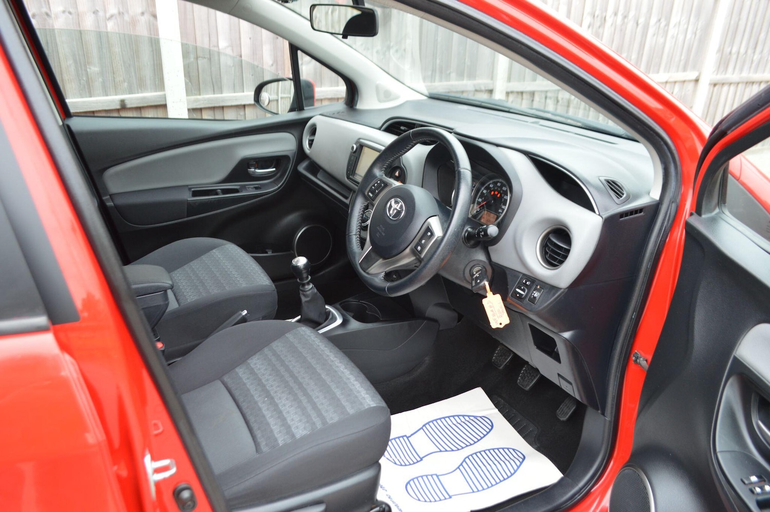 Used Toyota Yaris 2016 for sale - 76239680: Photo 16
