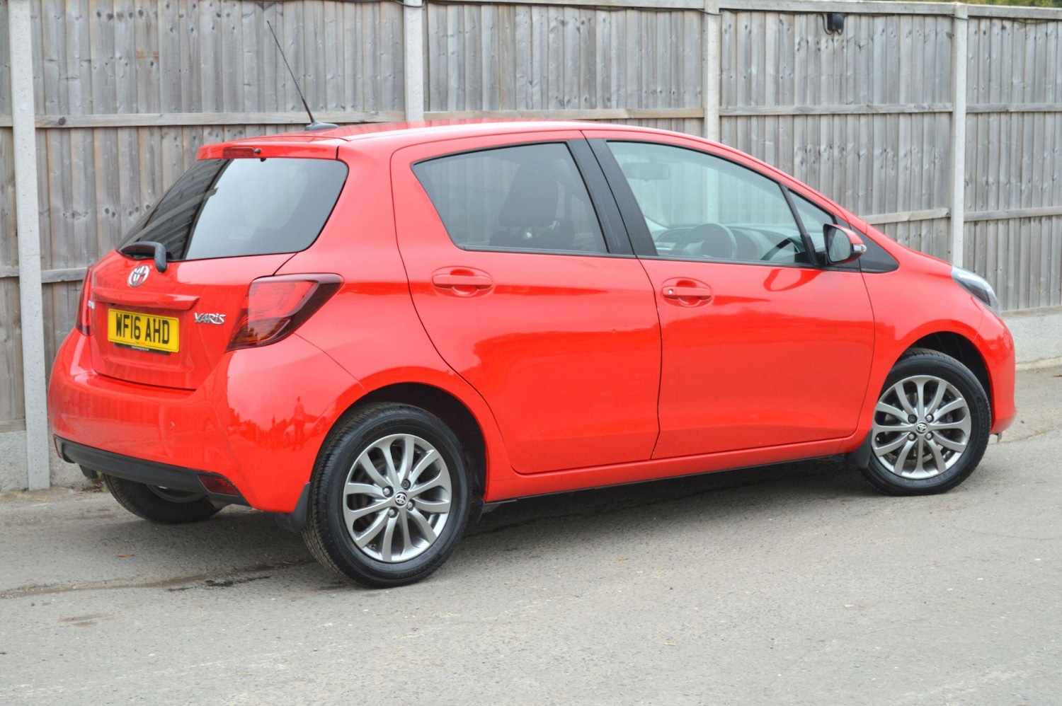 Used Toyota Yaris 2016 for sale - 76239680: Photo 21