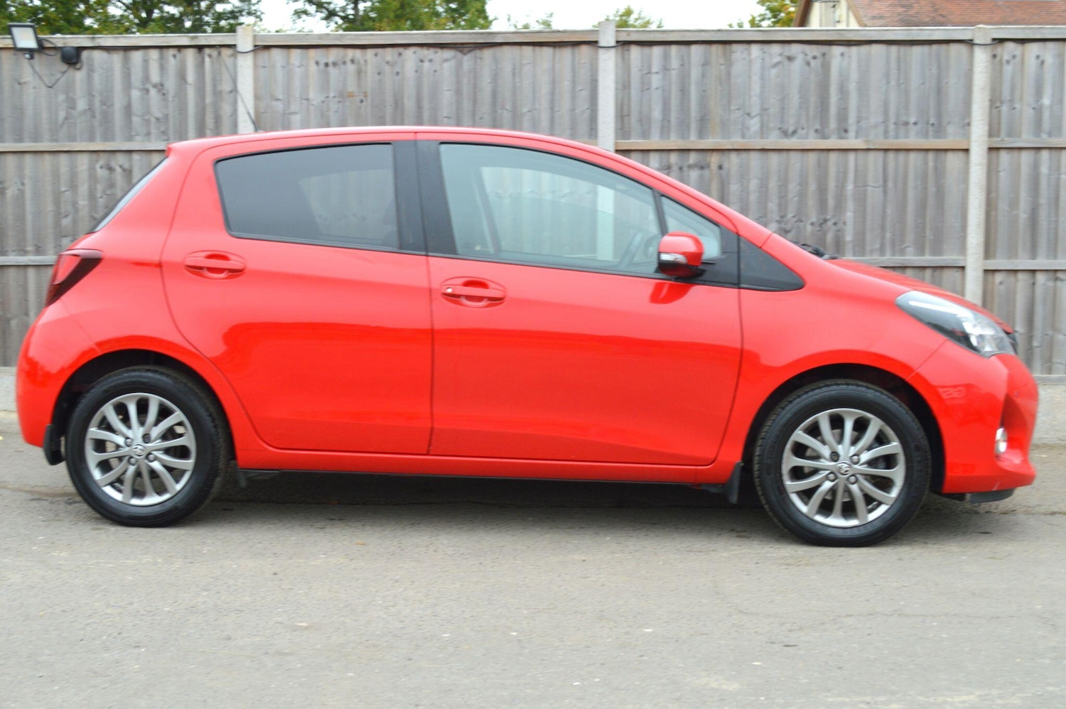 Used Toyota Yaris 2016 for sale - 76239680: Photo 23