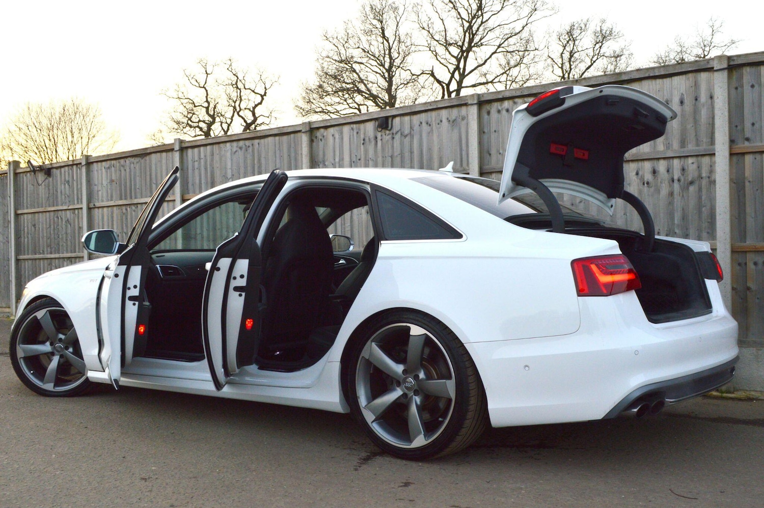 Used Audi S6 Saloon for sale - 77550093: Photo 27