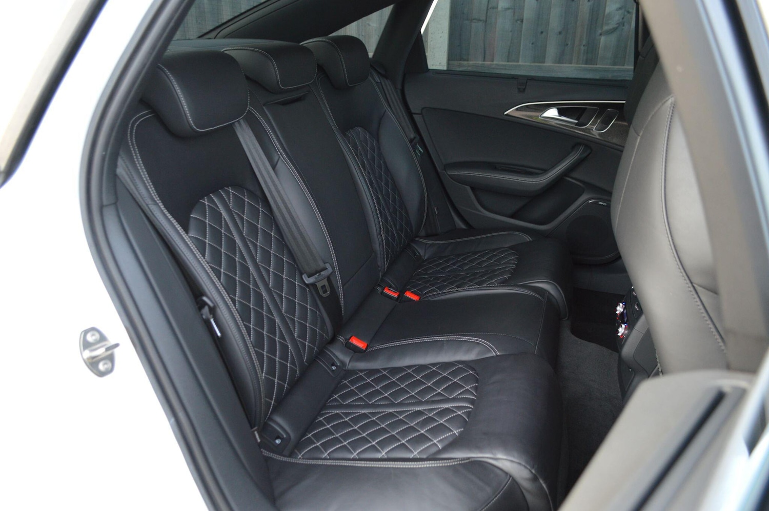 Used Audi S6 Saloon for sale - 77550093: Photo 30